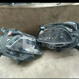 Headlight Jeep Cherokee 2016 Model