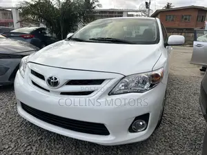 Toyota Corolla 2011 White