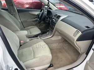 Toyota Corolla 2011 White