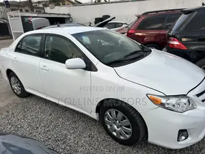 Toyota Corolla 2011 White