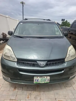 Toyota Sienna 2005 Green