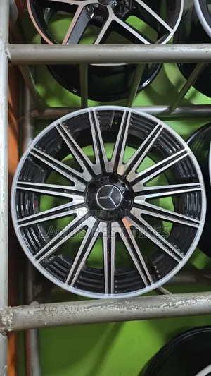 19-Inch Mercedes-Benz Multi-Spoke Alloy Wheels – Gloss Black Diamond