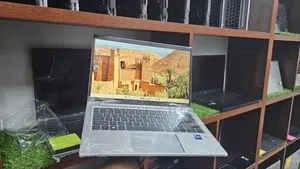 Laptop HP EliteBook 830 G8 16GB Intel Core i7 SSD 512GB