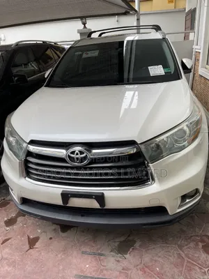 Toyota Highlander Limited 4dr SUV AWD (3.5L 6cyl 6A) 2014 White
