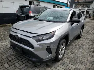 Toyota RAV4 2019 Silver
