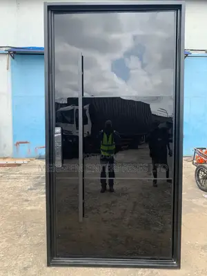 Plain Black Pivot Foor