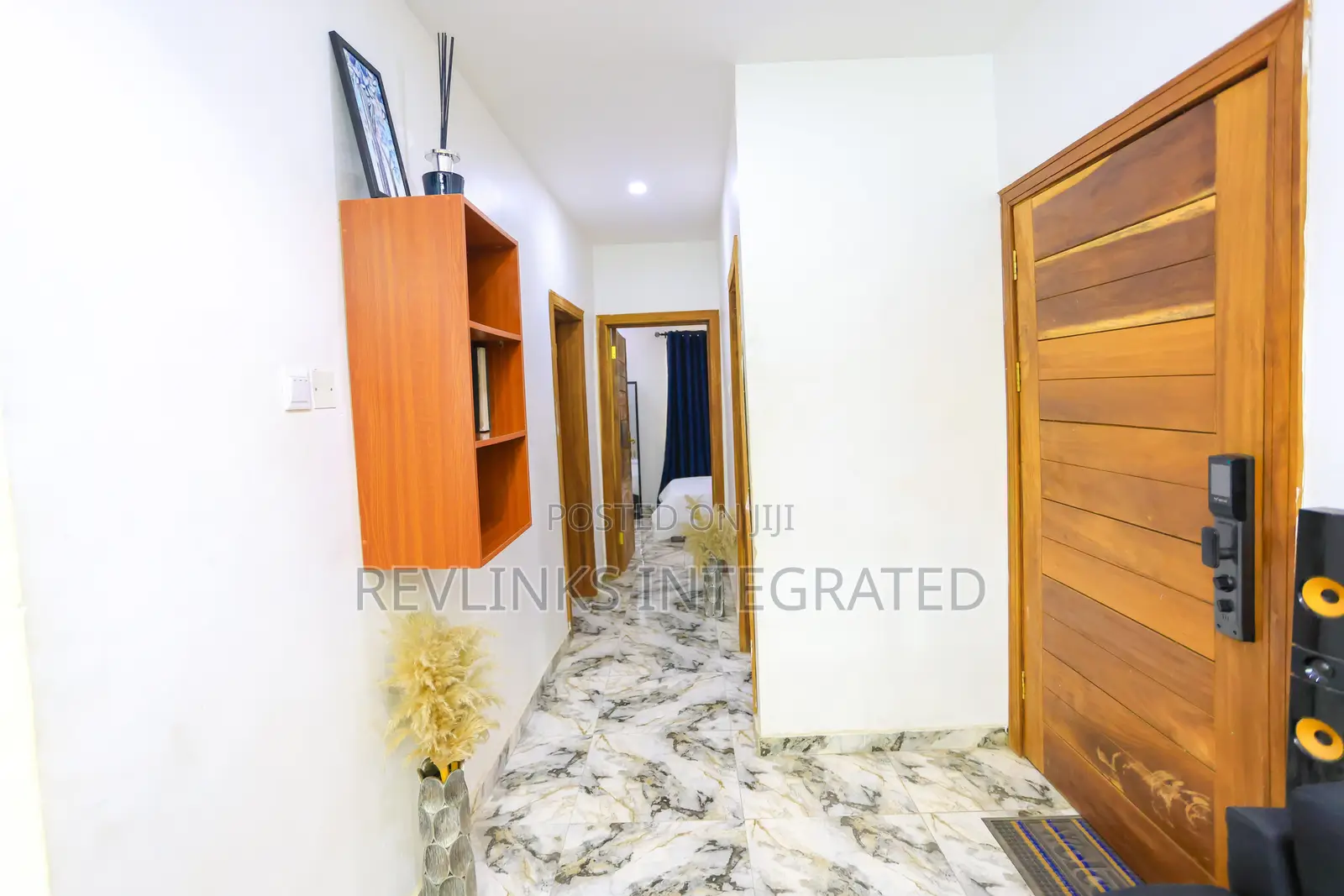 2 Bedroom Flat
