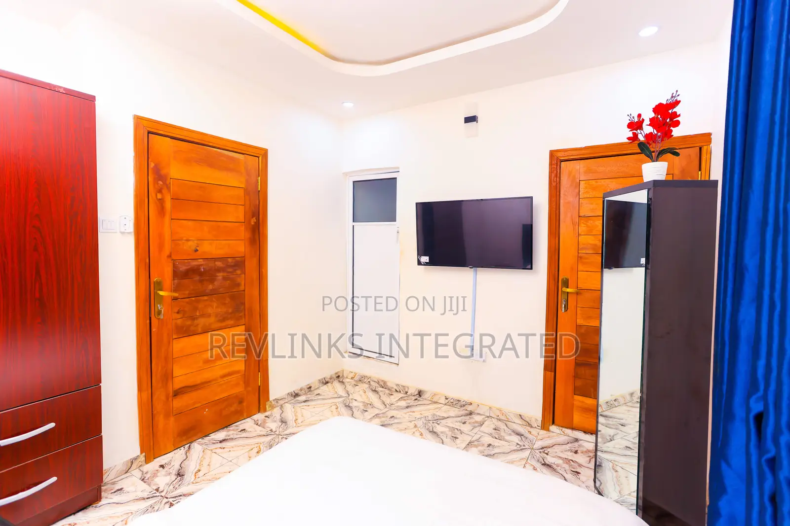 2 Bedroom Flat