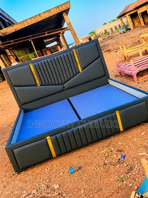 High Quality Padded 6-6 Bedframe
