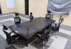 10 Seaters Conference Table With Pad