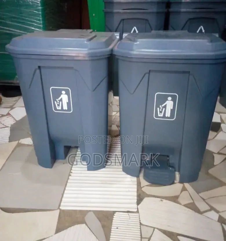 Plastic Pedals Bin 60 Litres