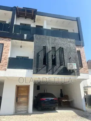 3bdrm Townhouse/Terrace in Chevy View Estate, Chevron for sale