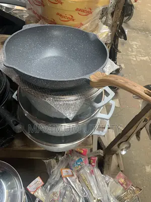 Brand New Caserole Cookware Set Pot