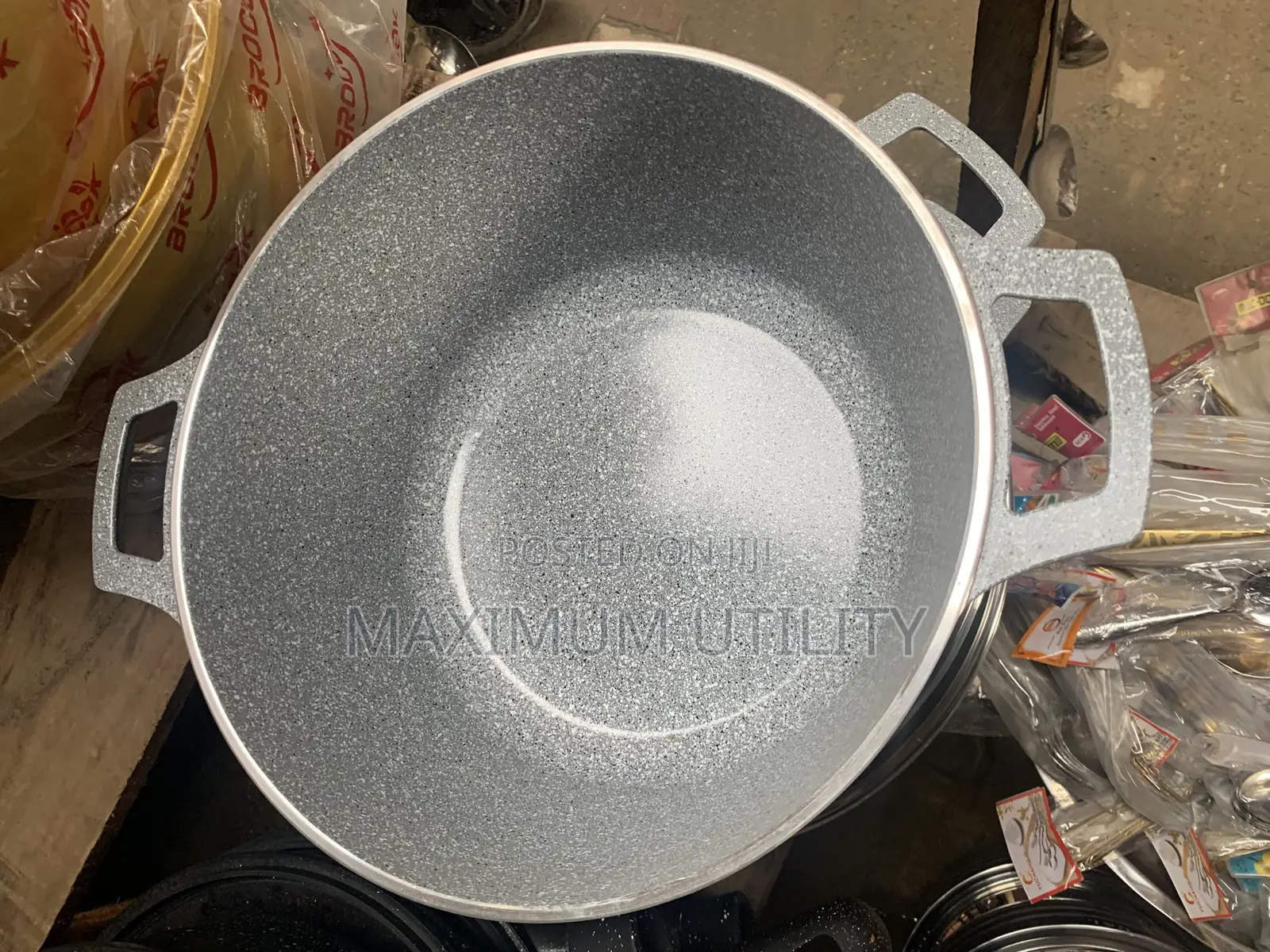 Brand New Caserole Cookware Set Pot