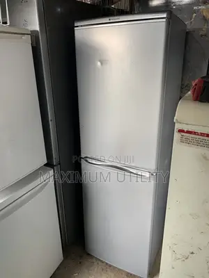 Hotpoint 260 Liters External Condenser Double Door Refrigerator