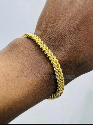 Pure 18karat Gold Rope Hand Chain Available as Seen