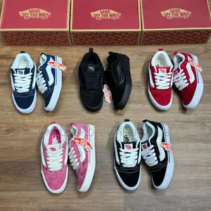 Vans Knu Skool