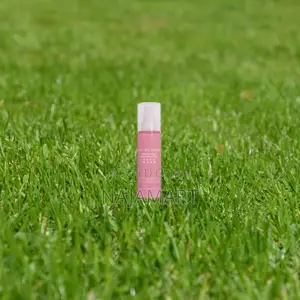 Skin by Zaron Brightening Exfoliating Glow Face Wash