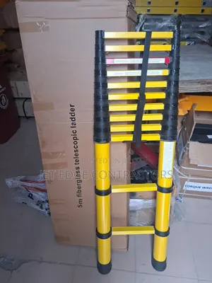 Fiberglass Telescopic Ladder