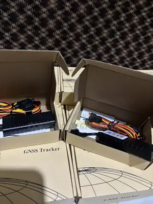 Car Tracking Device With Live Alerts