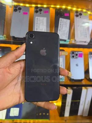 Apple iPhone XR 64 GB Black
