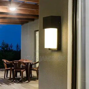 Cast Wall Outdoor Light
