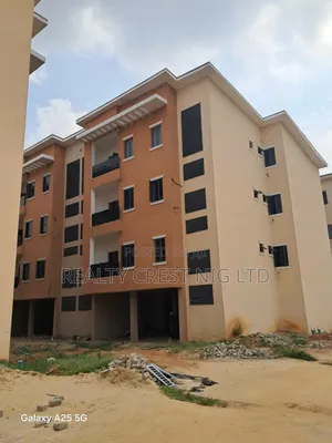3bdrm Block of Flats in Mobolaji Bank Anthony Way for sale