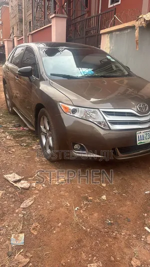Toyota Venza 2011 Brown