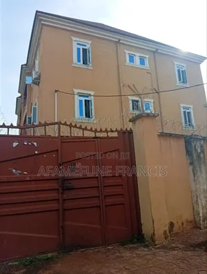 3bdrm Apartment in Afamefune, Oshimili South for sale
