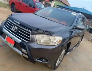 Toyota Highlander Limited 2010 Gray