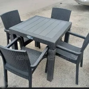 Quality Rattan Chairs (4sesters)