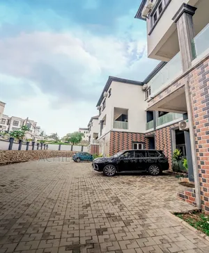 4bdrm Duplex in Asokoro for sale