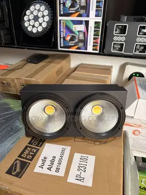 200w Audience Blinder