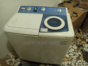 11kg Tokunbo Washing Machine in Clean and Perfect Working Condition