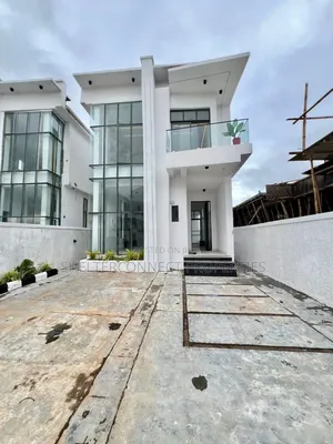 5bdrm Duplex in Chevron for sale