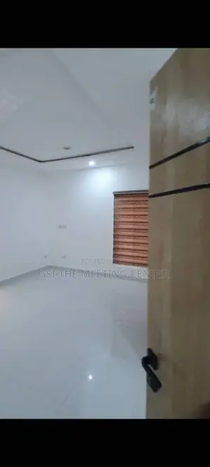 Office Space for Rent in Abuja: Steady Power Supply, Spacious Car Park