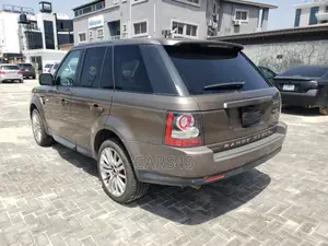 Land Rover Range Rover 2010 Gray