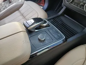 Mercedes-Benz GLS-Class 2017 Red