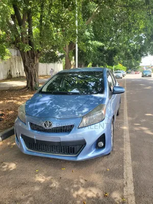 Toyota Yaris 2014 Blue