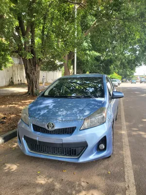 Toyota Yaris 2014 Blue