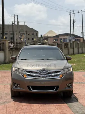 Toyota Venza V6 AWD 2012 Brown