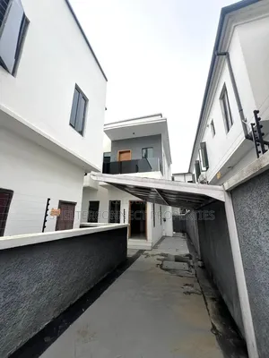 5bdrm Duplex in Lekki Expressway for sale