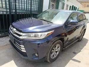 Toyota Highlander 2015 Blue