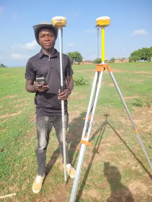 Land Surveyor | Gis
