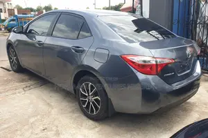 Toyota Corolla L 4dr Sedan (1.8L 4cyl 4A) 2015 Black