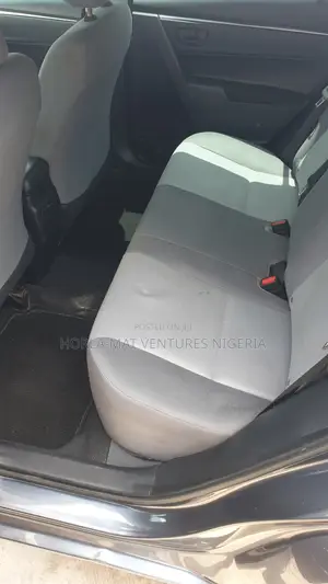 Toyota Corolla L 4dr Sedan (1.8L 4cyl 4A) 2015 Black