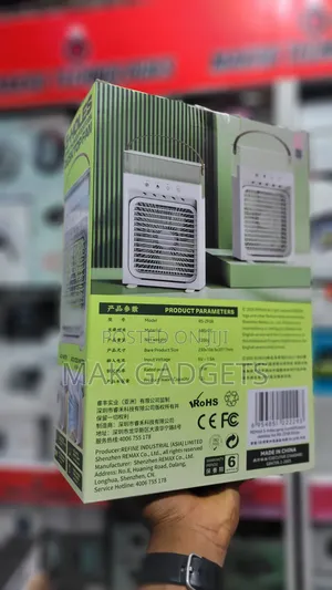 Remax Zf08 5-Holes Spray Humidification Desktop Fan