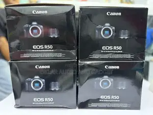 Canon Eos R50 With 18-45mm Lens