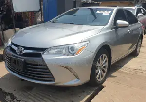 Toyota Camry LE 4dr Sedan (2.5L 4cyl 6A) 2015 Silver