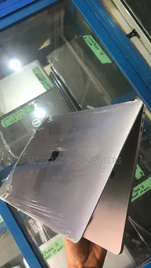 Laptop Apple MacBook Pro 2019 32GB Intel Core i9 SSD 1T